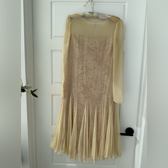 Dresses & Skirts - VTG Ivory Silk Chiffon And Lace Illusion Pleated Dress